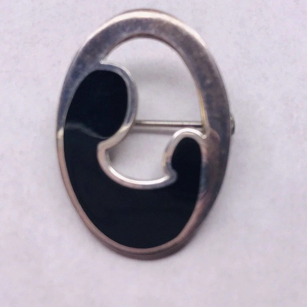 JS Sterling Silver Brooch Pin Black‎ Inlay Stone Swirl Mother Child